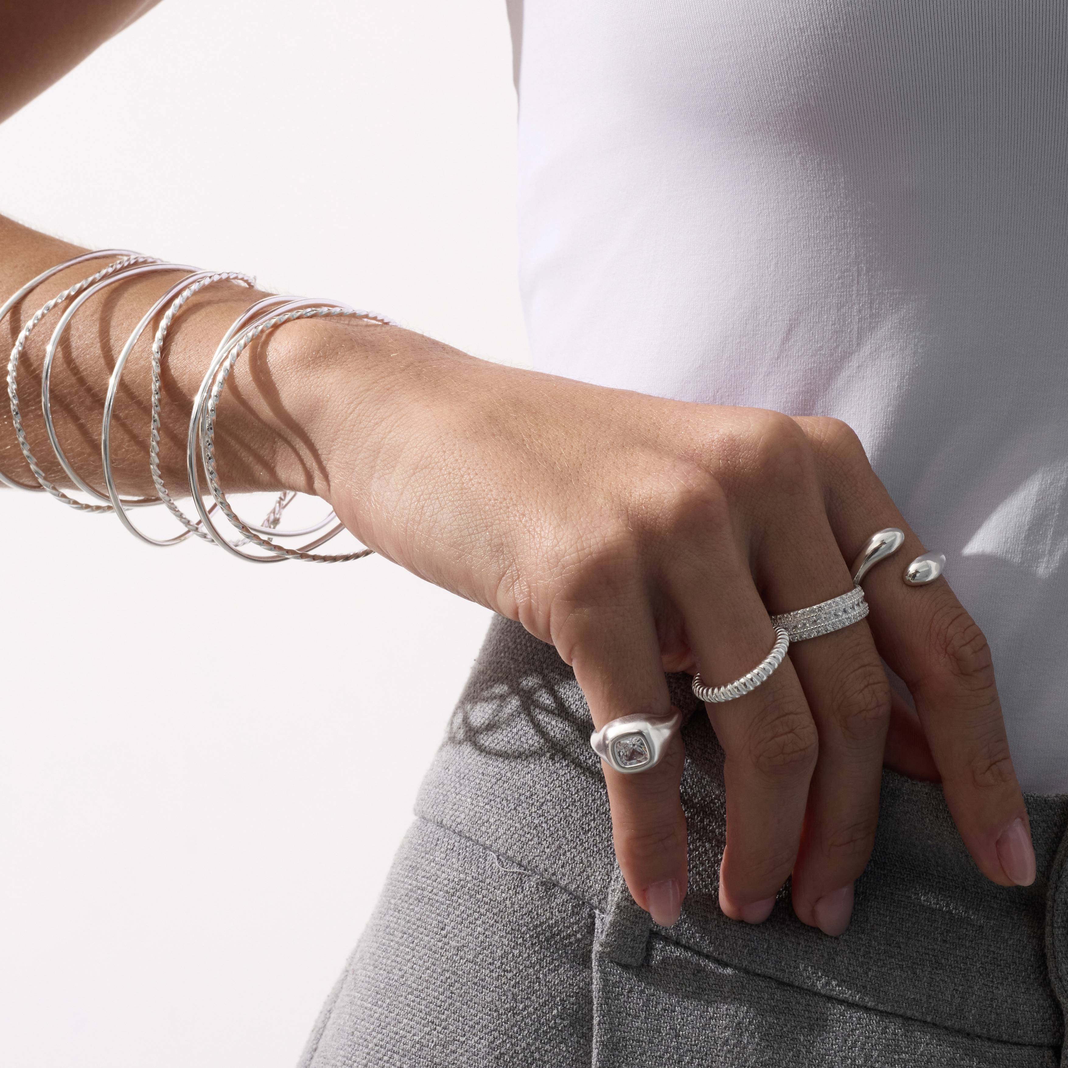 Imagem Secundária Anel aberto 2 gotas