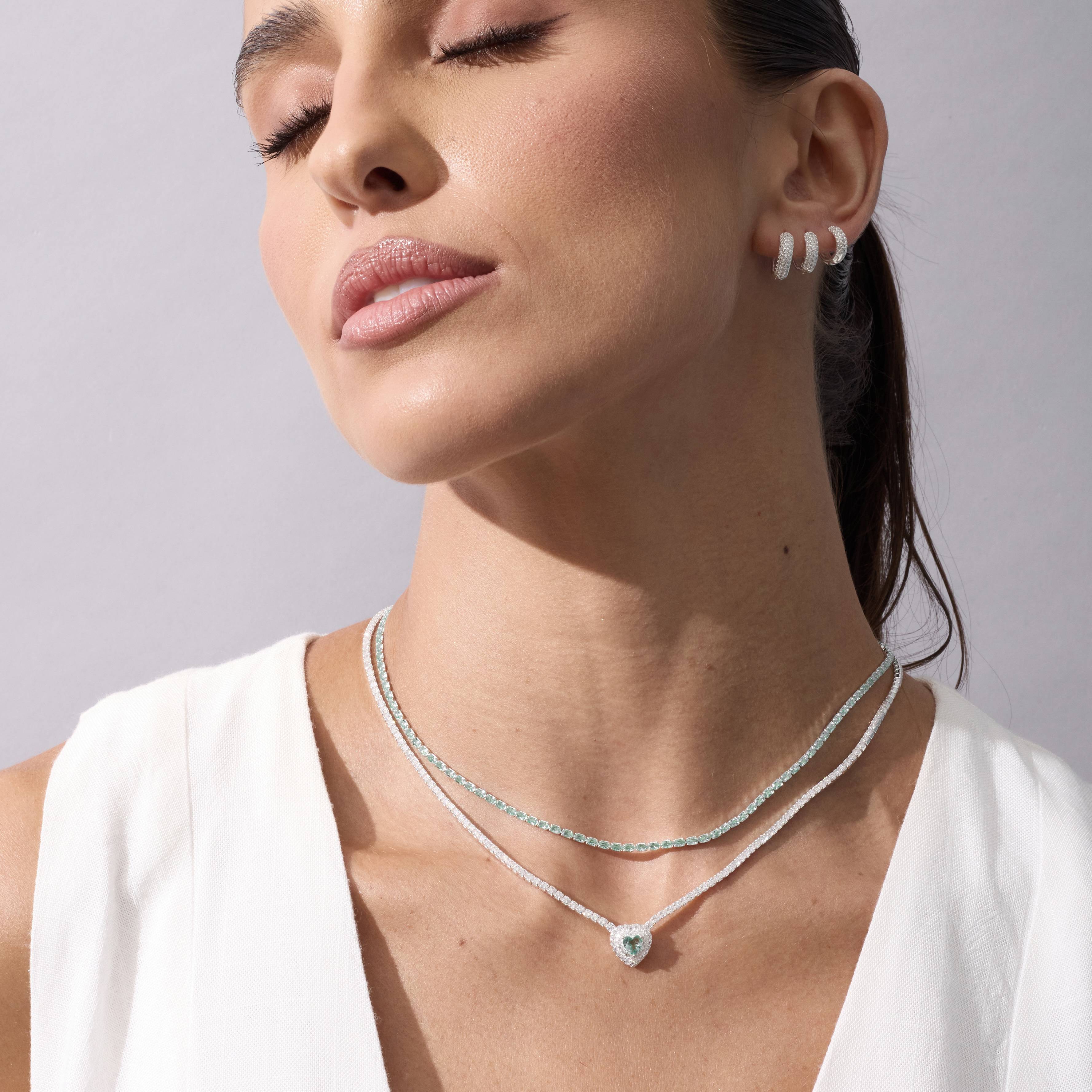 Imagem Secundária Trio argolas click 9, 11 e 13mm cravejada detalhe geométrico