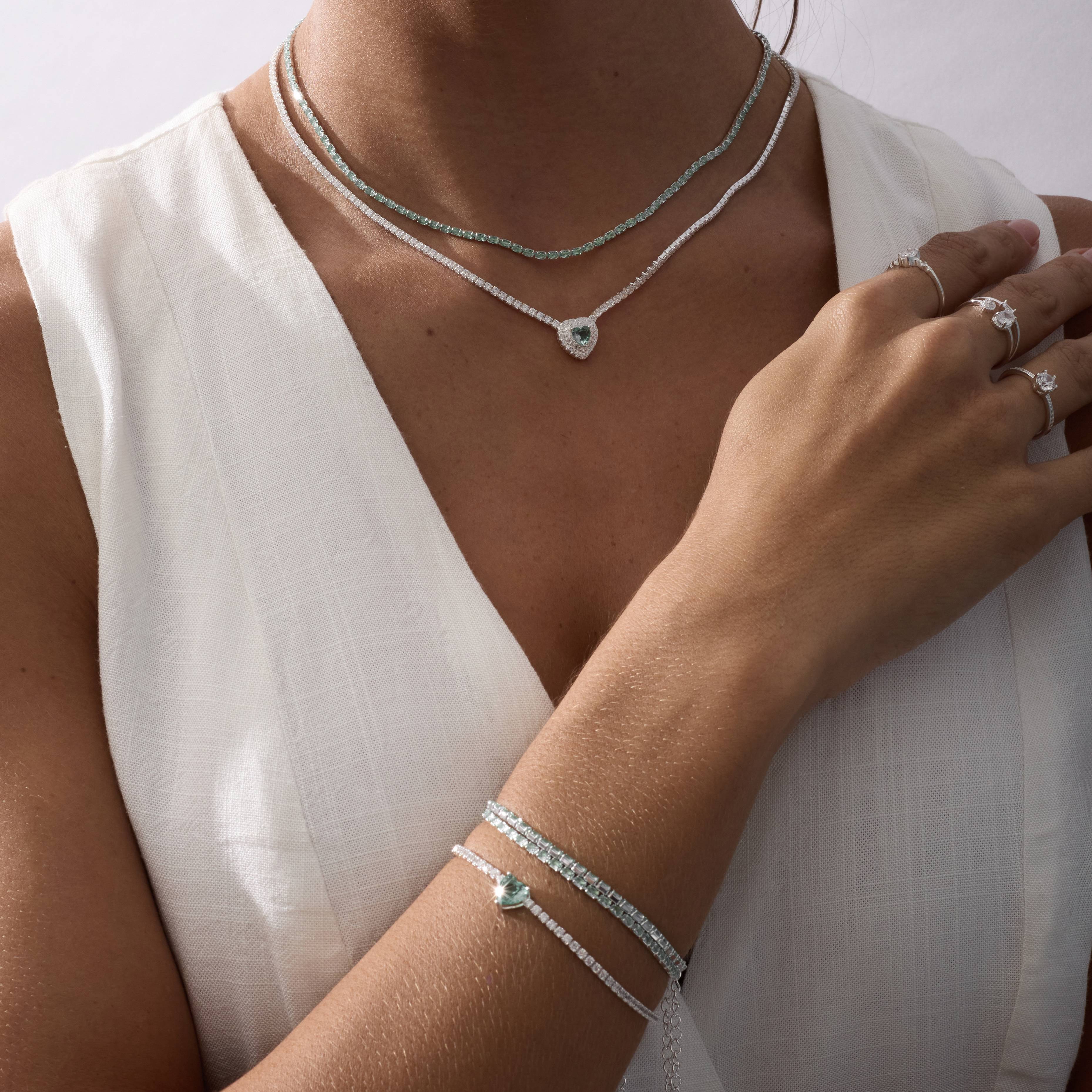 Imagem Secundária Anel solitário 5mm com cravejado