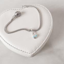 Berloque pingente sapatinho 3D 13mm resina azul claro