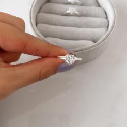 Anel coração cravejado caixa alta