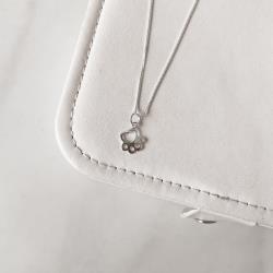 Colar pingente pata 10mm 40cm