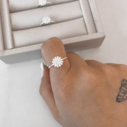 Anel flor cravejada