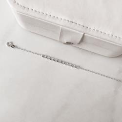 Pulseira entremeio corações corrente cartier