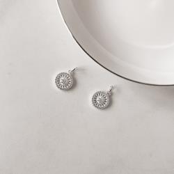 Pingente círculo cravejado vazado 11mm