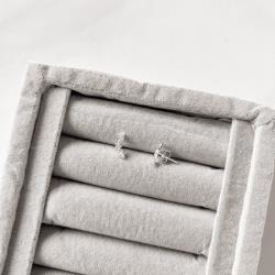 Brinco 3 triângulos cravejados 10mm