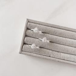 Anel solitário gota cravejada