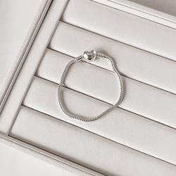 Pulseira para berloques 2.4 fecho coração liso