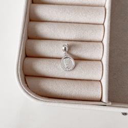 Berloque pingente medalha Pedagogia 14mm