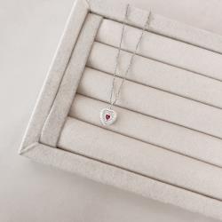 Colar pingente coração cravejado detalhe zircônia coração rosa 11mm 45cm