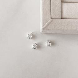 Pingente zircônia quadrada caixa alta 4mm