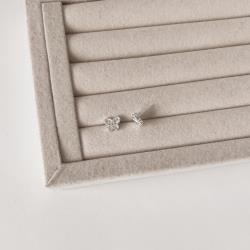 Brinco borboleta cravejada 8mm