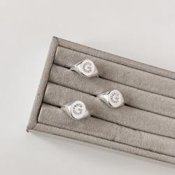 Anel oval letra G cravejada regulável P