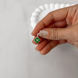 Berloque pingente trevo resina 10mm