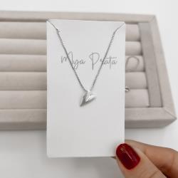 Colar pingente coração alongado de lado riscado 12mm 45cm