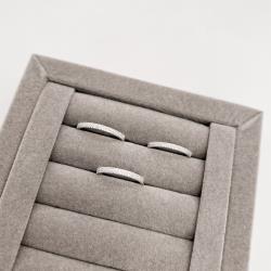 Anel meia aliança com cravejado duplo