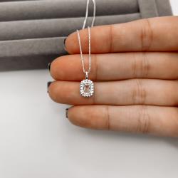 Colar pingente zircônia retangular cristal detalhe torcido 10mm 45cm