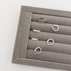 Piercing fake argola rígida cravejada 