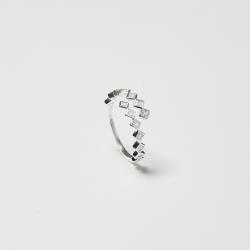 Anel aberto losangos cravejados