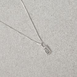 Colar pingente medalha cravejada escrito Jesus Salva 11mm 45cm