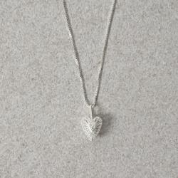 Colar pingente coração 3D com zircônias 11mm 45cm