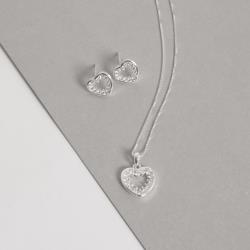 Conjunto brinco e colar coração vazado cravejado 13mm 45cm