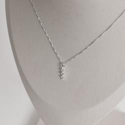 Colar pingente 3 zircônias 12mm 45cm