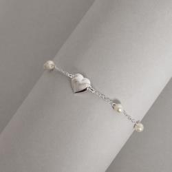 Pulseira entremeios pérolas 5mm e coração 10mm corrente cadeado 18cm com alongadora