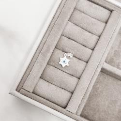 Berloque pingente floco de neve detalhe zircônia azul 11mm