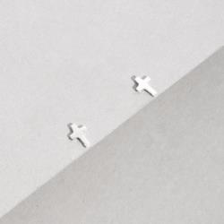 Brinco cruz lisa 7mm
