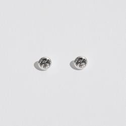 Brinco zircônia redonda embutida 6mm