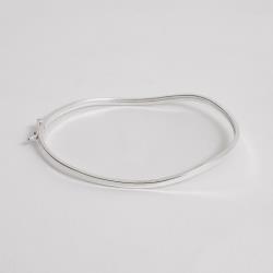 Bracelete 2.3 fio quadrado ondulado