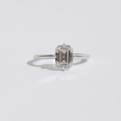 Anel solitário moissanite emerald 8x6mm