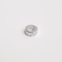 Berloque separador mini corações vazados 9mm