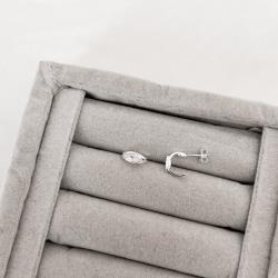 Argola detalhe zircônia navete 9mm tarraxa